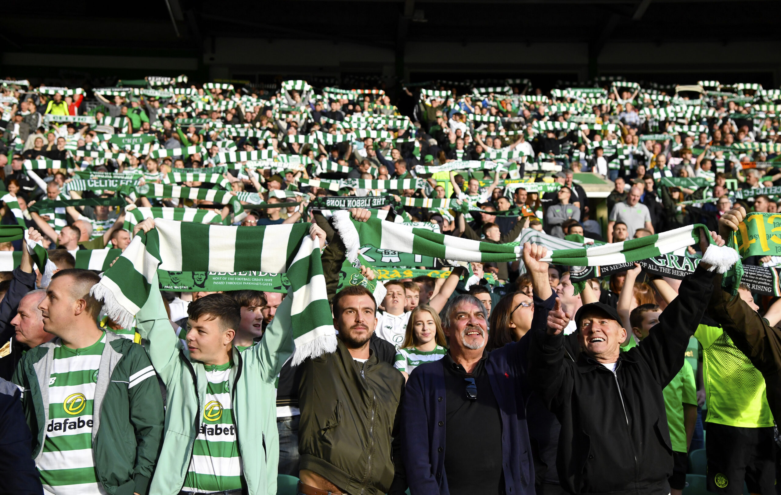 08/08/18 UEFA CHAMPIONS LEAGUE QUALIFYING THIRD ROUND QUALIFIER 1ST LEG.CELTIC v AEK ATHENS.CELTIC PARK - GLASGOW .Celtic fans sing 'You'll Never Walk Alone' pre-match